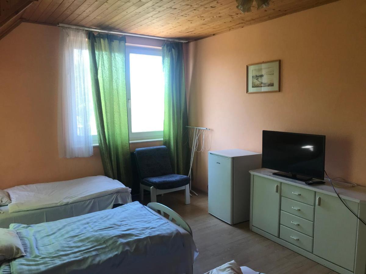 Francoise Szallo Balatonlelle Extérieur photo
